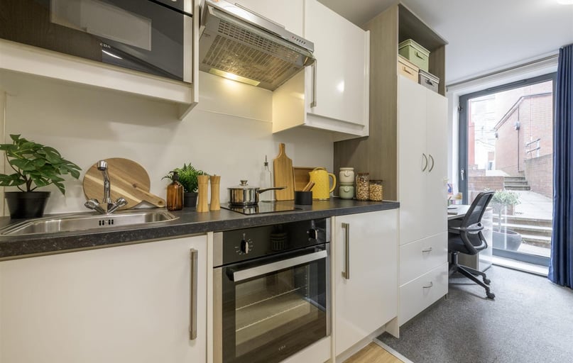 West Park Place, Haymarket, Edinburgh - Image 1
